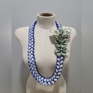 Graduation Money Lei